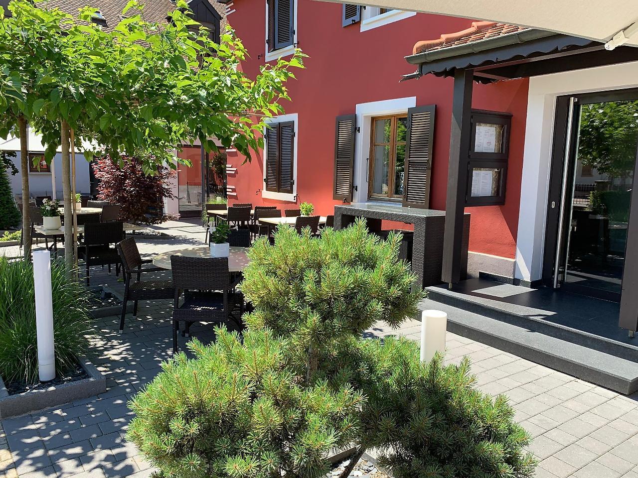 Logis Hotel Restaurant Au Lion Rouge Бартенхейм Экстерьер фото